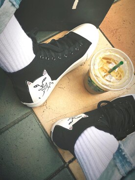 「RIPNDIP（リップンディップ）のアイテム（シューズ）」を使った、ナウ湾さん（メンズ・176cm）の秋コーディネート