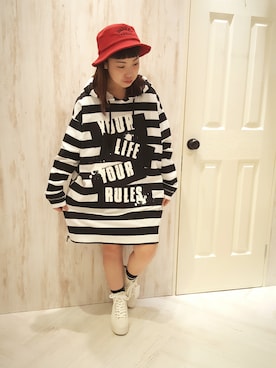 「WORLDWIDELOVE!」｜UKIさん（レディース・155cm）の冬コーディネート