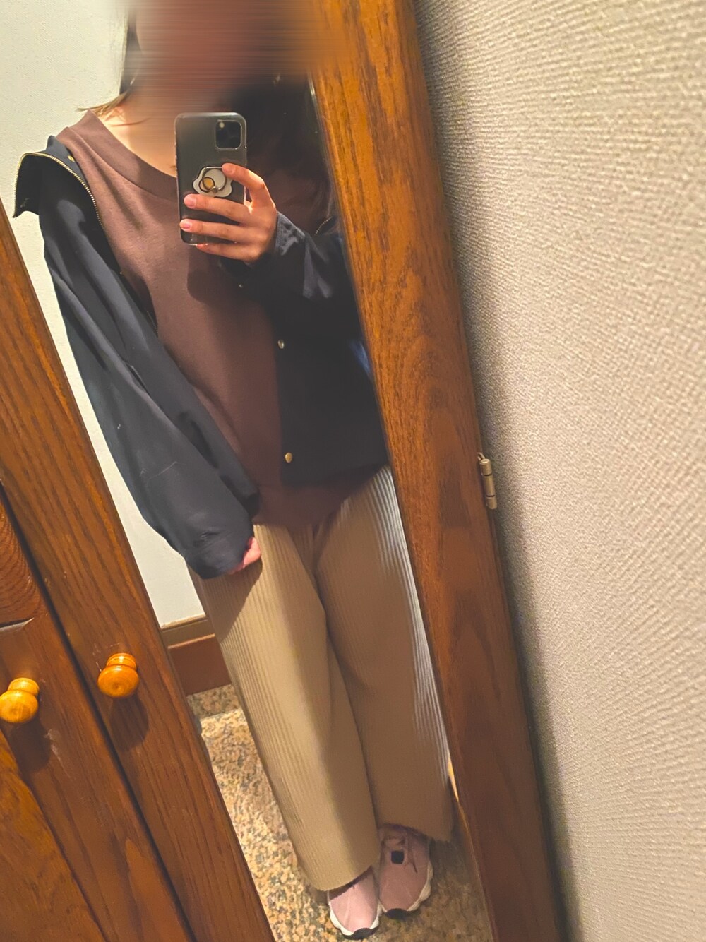「高身長女子、マウンテンパーカー、カフェオレコーデ」｜「GUのアイテム（マウンテンパーカー、ブラック系）」を使った、ぱんのみみさん（レディース・167cm）の春コーディネートの1枚目の写真