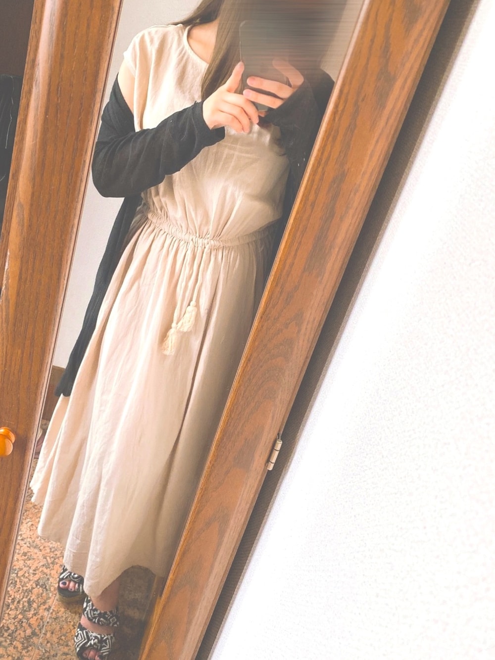 「高身長女子、ラクチンコーデ、ワンピース、麻、なつこーで」｜「sunflowerのアイテム（ワンピース/ドレス、ベージュ系）」を使った、ぱんのみみさん（レディース・167cm）の夏コーディネートの1枚目の写真