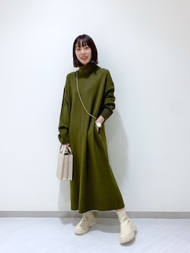 「スニーカーブーツ」｜「アイテム（ワンピース/ドレス）」を使った、さとめぐさん（レディース・159cm）の冬コーディネート