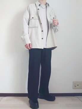 「グレージュ」｜「アイテム（その他）」を使った、ひろきさん（メンズ・168cm）の春コーディネート