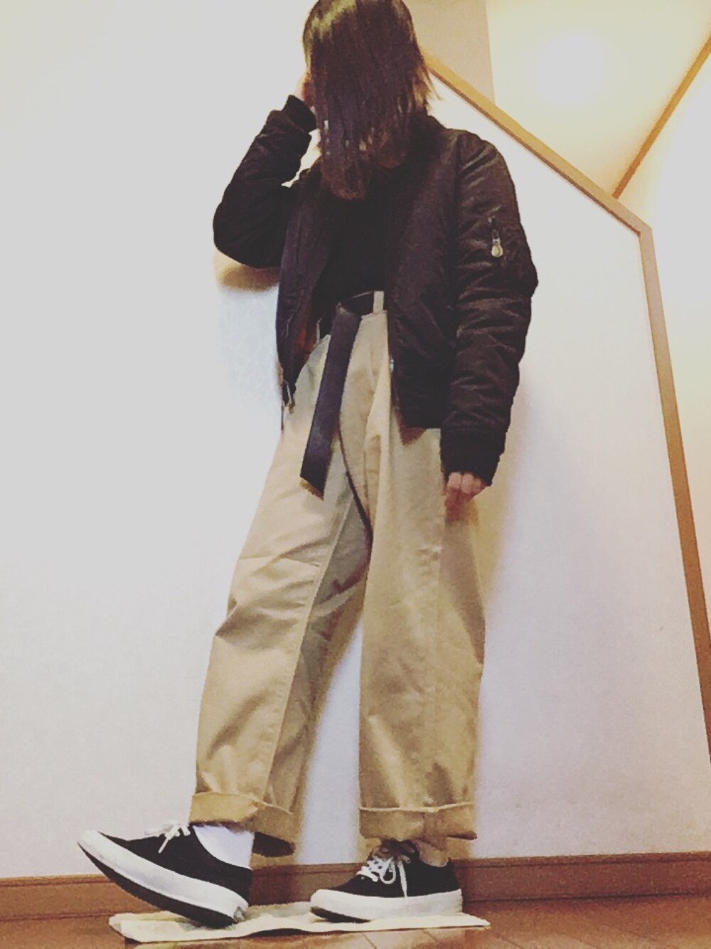 「AVIREXのＡＶＩＲＥＸ ｓｈｏｒｔ L-2B（ブルゾン、ブラック系）」を使った、Manasanさん（レディース・150cm）の冬コーディネートの1枚目の写真