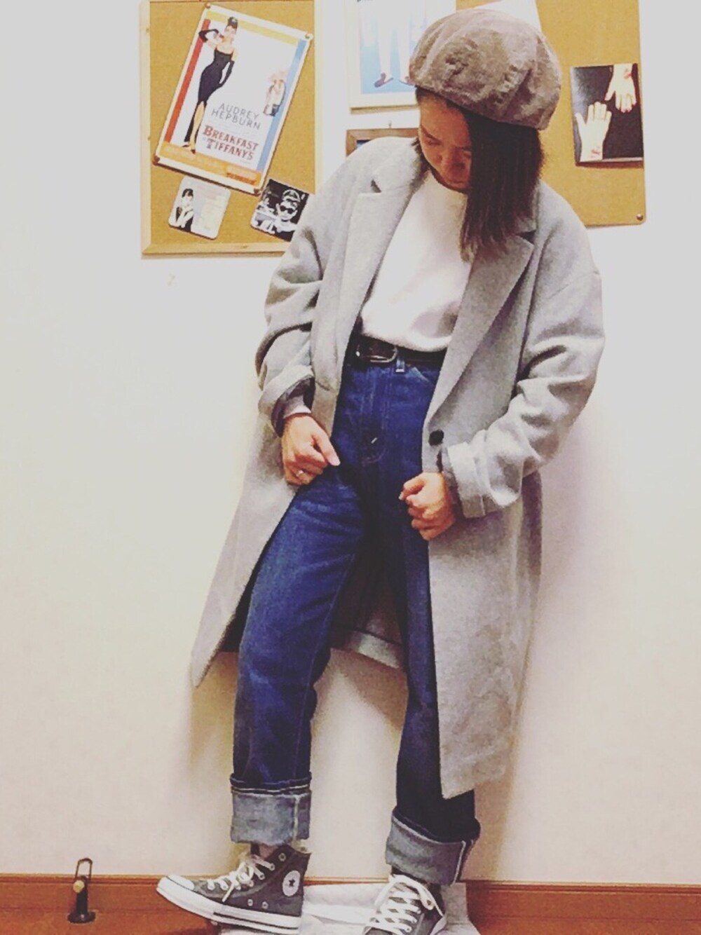 「カジュアルコーデ、コーデュロイ、ベレー帽、Levi's、ハイウエスト、ビッグシルエット」｜「UNITED ARROWSのアイテム（ハンチング/ベレー帽、グレー系）」を使った、Manasanさん（レディース・150cm）の冬コーディネートの1枚目の写真