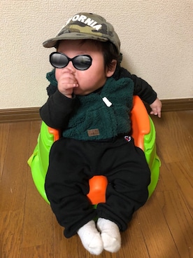 「Carter's（カーターズ）のアイテム（トップス）」を使った、Renさん（キッズ・70cm）の秋コーディネート