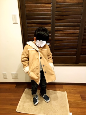 「CIAOPANIC TYPY（チャオパニックティピー）のアイテム（ムートンコート）」を使った、りくさん（キッズ・110cm）の冬コーディネート