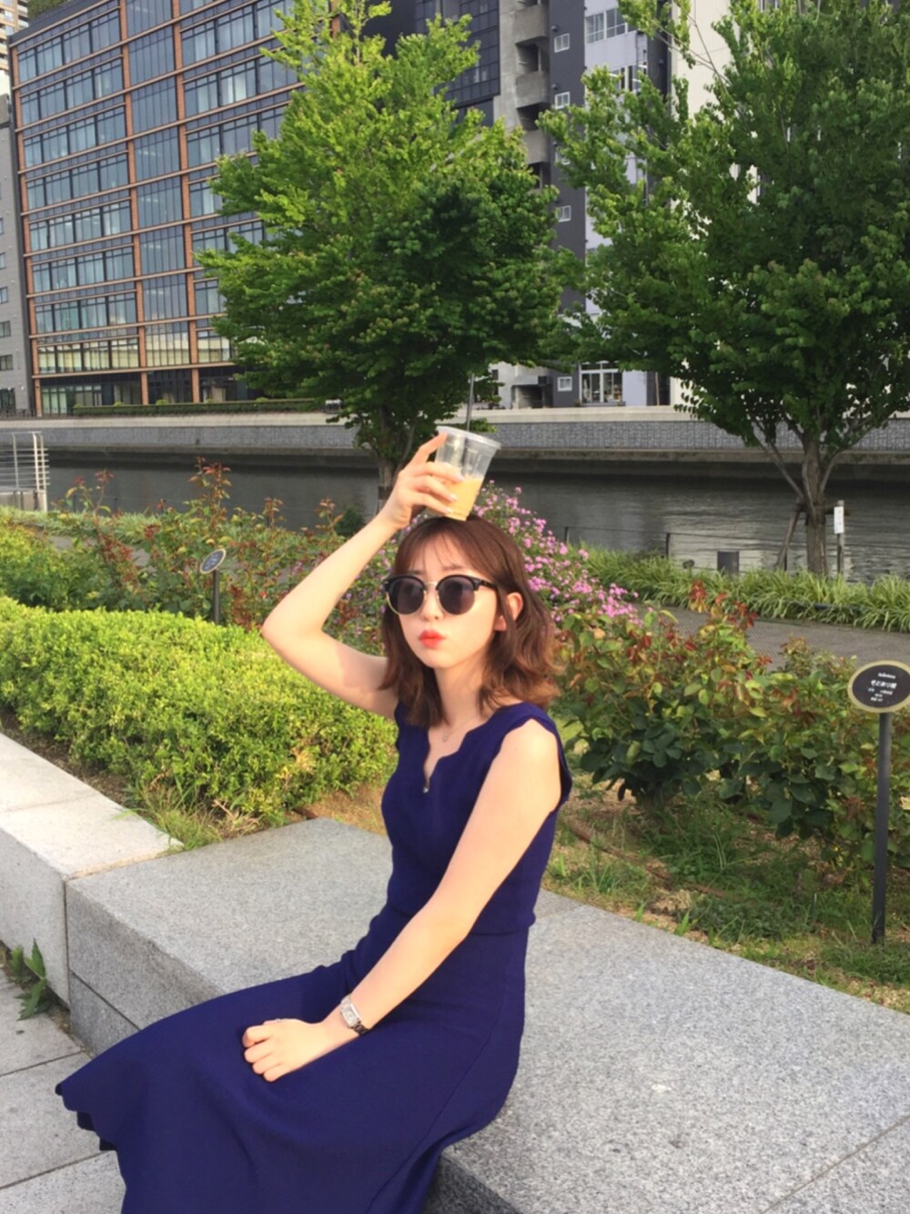 「ootd、summer、casual、dress」｜「FRAY I.Dのアイテム（ワンピース/ドレス、ブルー系）」を使った、よんりょんさん（レディース・163cm）の夏コーディネートの1枚目の写真