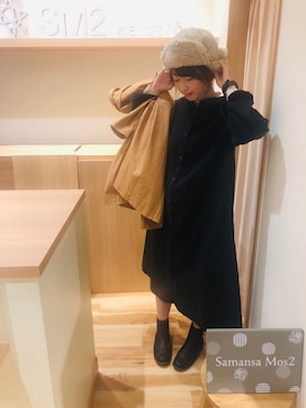 「フリルネック」｜「アイテム（その他アウター）」を使った、あらいみきさん（レディース・158cm）の秋コーディネート