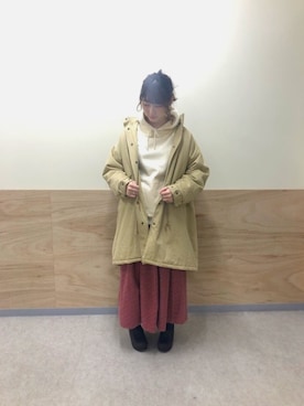 「赤スカート」｜「アイテム（その他アウター）」を使った、あらいみきさん（レディース・158cm）の冬コーディネート