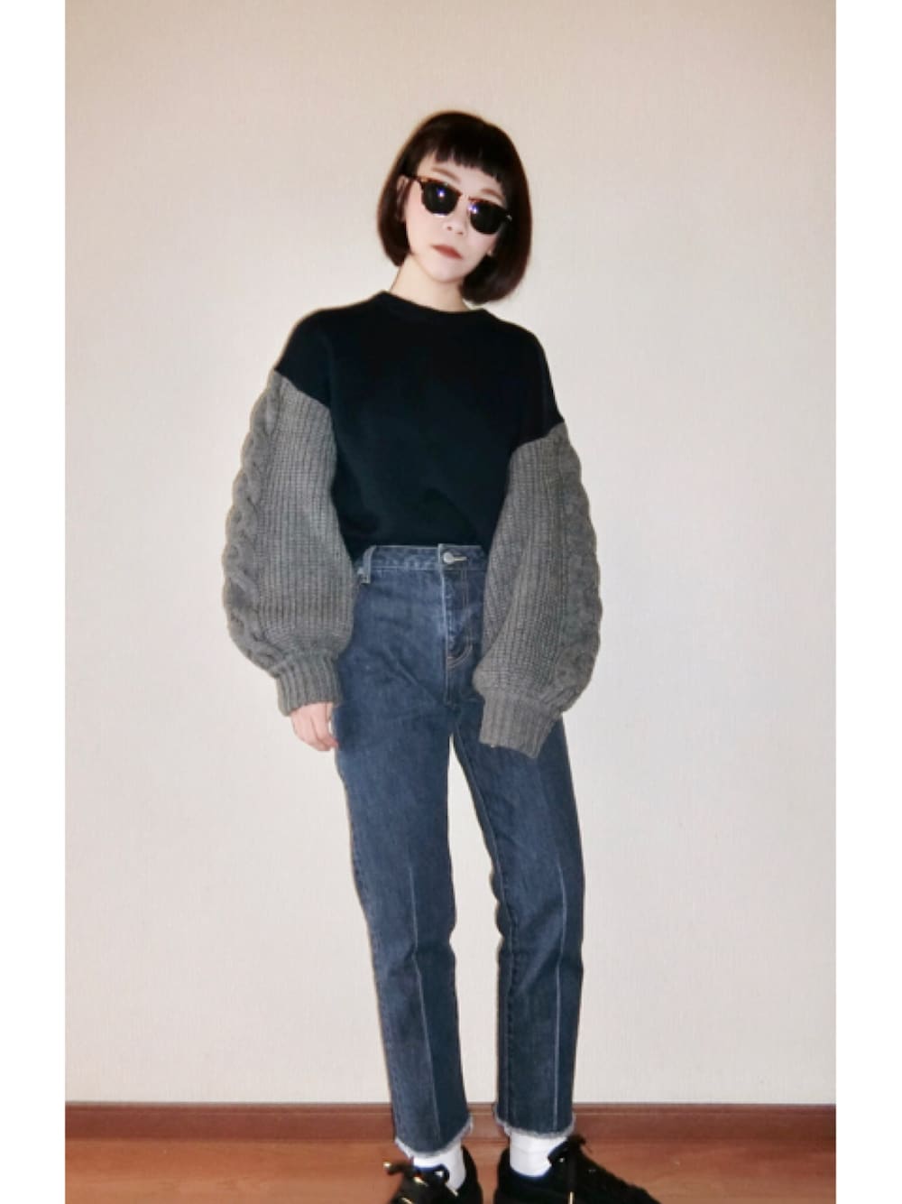 「ootd、ニット、デニム、カジュアル、シンプル、オトナカジュアル、murua、RIM.ARK、PUMA」｜「RIM.ARKのドッキングニットトップス（ニット/セーター、ブルー系）」を使った、AKANEさん（レディース・161cm）の冬コーディネートの1枚目の写真