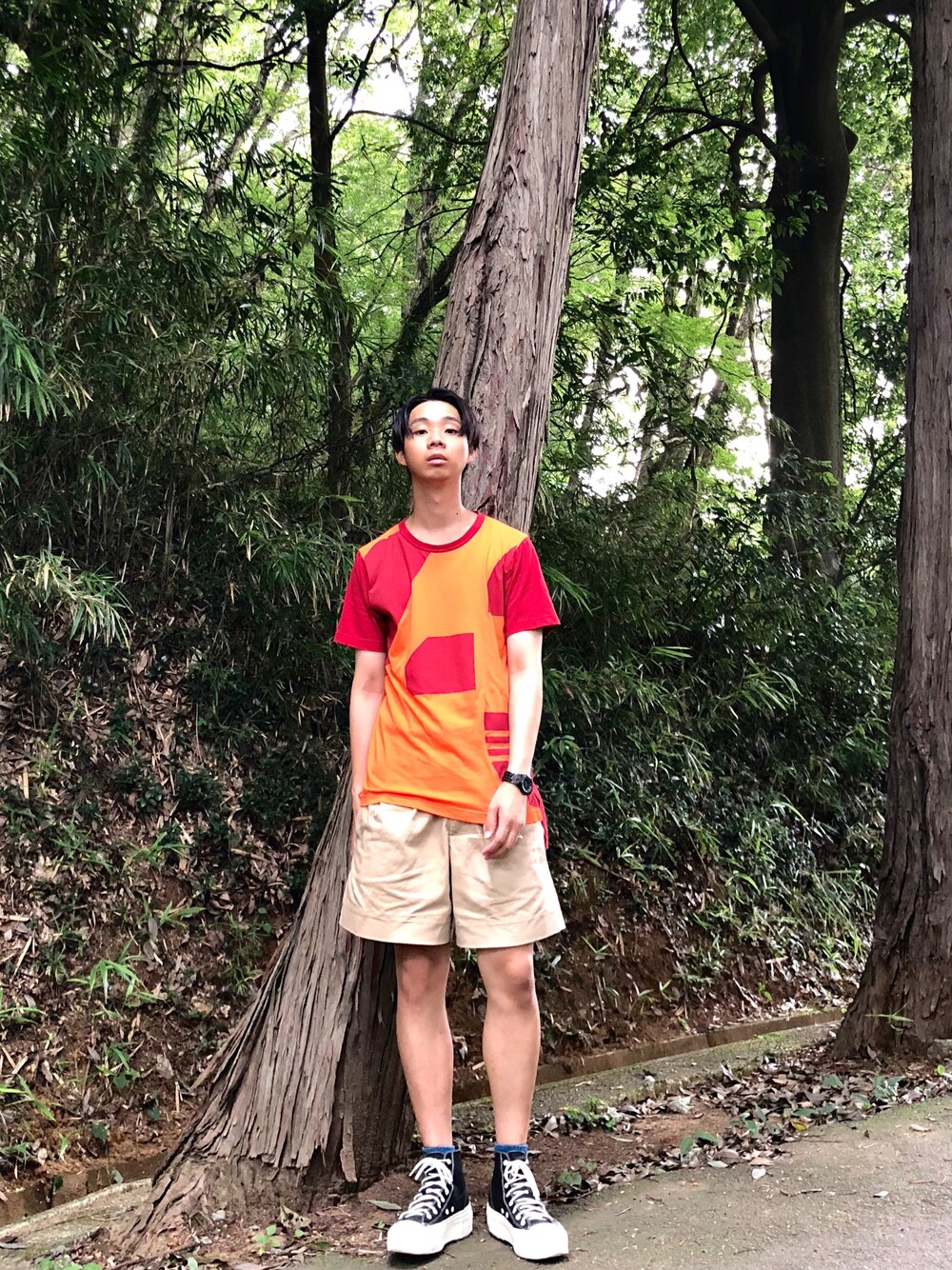 「Tシャツ、ショートパンツ、ベージュ、スニーカー、シンプル、夏セールで買いました、Y-3、Onitsuka Tiger、onitsuka tiger×andrea pompilio、banalchicbizarre」｜「Onitsuka Tiger × ANDREA POMPILIOのオニツカタイガー ショート Onitsuka Tiger SHORT (OKP272)（その他パンツ、ベージュ系）」を使った、Honeyさん（メンズ・176cm）の夏コーディネートの1枚目の写真