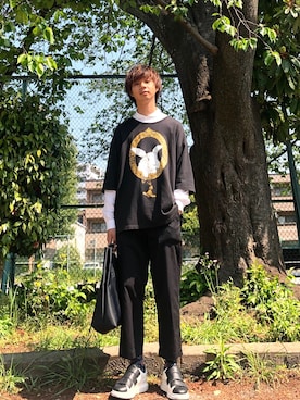 「Alexander McQueen（アレキサンダーマックイーン）のアイテム（スニーカー）」を使った、Honeyさん（メンズ・176cm）の春コーディネート