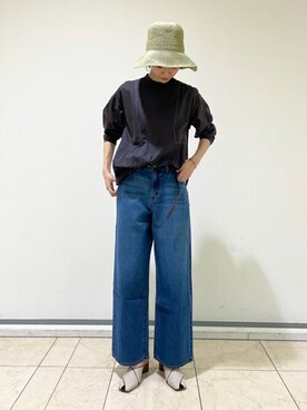「human woman（ヒューマンウーマン）のアイテム（デニムパンツ）」を使った、mayuさん（レディース・162cm）の春コーディネート