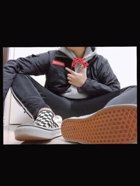 「アイテム（スリッポン）」を使った、n0920さん（メンズ・165cm・20代）の冬コーディネート