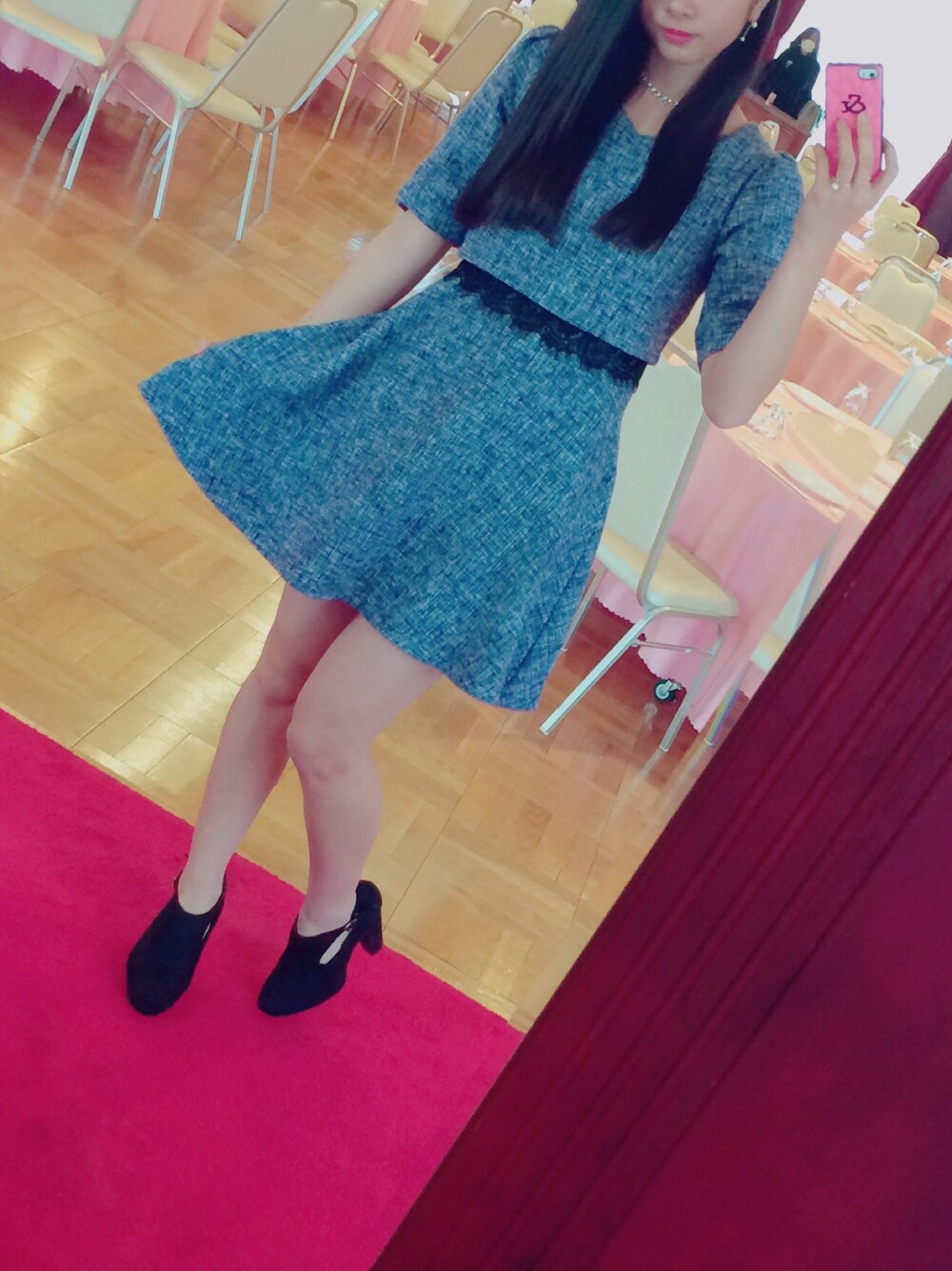 「CECIL McBEEのアイテム（ワンピース、ブルー系）」を使った、ゆさん（レディース・166cm）の冬コーディネートの1枚目の写真
