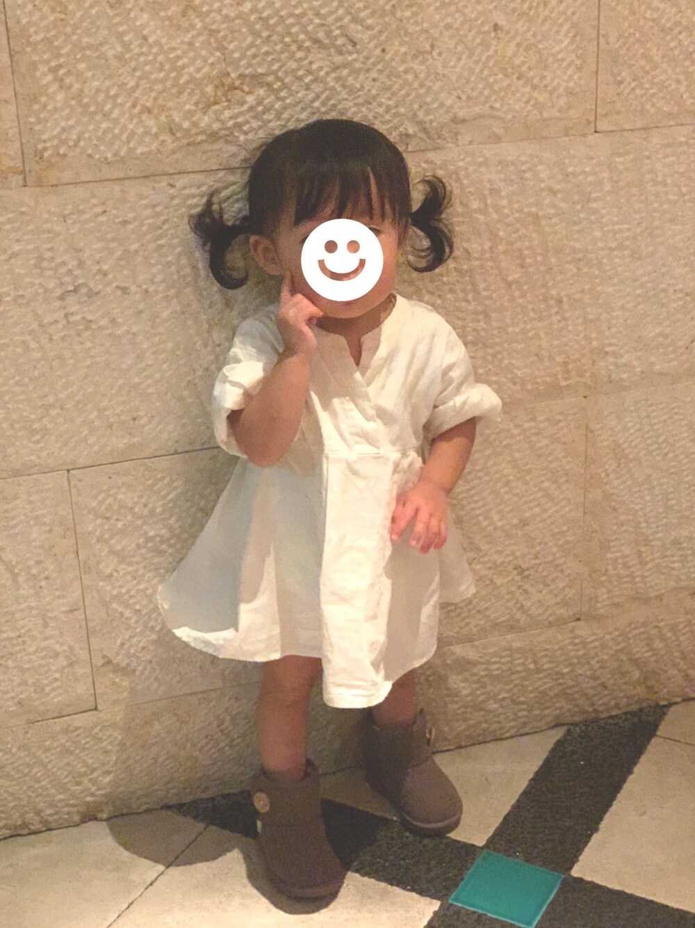 「おんなのこ、秋コーデ、kids、女の子コーデ、1歳、1歳7ヶ月」｜「petit mainのニットベスト付き長袖ブラウス（シャツ/ブラウス、ブラウン系）」を使った、▷ 🆈🆄🅸 ◁さん（キッズ・80cm）の秋コーディネートの1枚目の写真