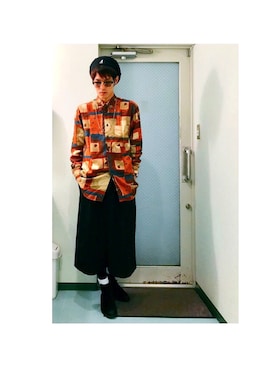 「総柄トップス」｜「アイテム（ハンチング/ベレー帽）」を使った、aさん（メンズ・180cm）の春コーディネート