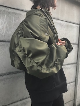 「ショート丈トップス」｜「アイテム（MA-1）」を使った、libluxeさん（レディース・167cm）の冬コーディネート