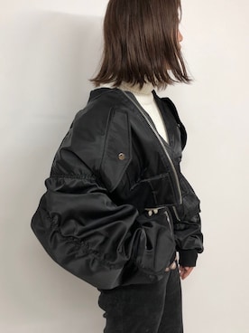 「白ニット」｜「アイテム（MA-1）」を使った、libluxeさん（レディース・167cm）の冬コーディネート