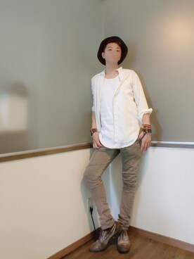 タンクトップを使った 白シャツ デニム のメンズ人気ファッションコーディネート Wear