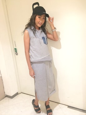 「ROGER AND RAW（ロジャーアンドロウ）のアイテム」を使った、ROGER AND RAW STAFFさん（レディース・160cm）の夏コーディネート