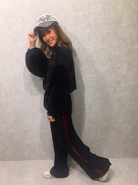 「GGD（ジージーディー）のアイテム（スウェット）」を使った、ROGER AND RAW STAFFさん（レディース・160cm）の秋コーディネート