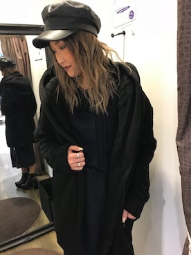 「GGD（ジージーディー）のアイテム（スウェット）」を使った、ROGER AND RAW STAFFさん（レディース・160cm）の冬コーディネート