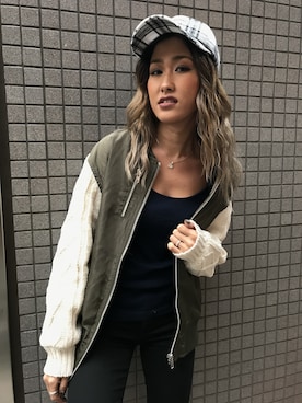 「GGD（ジージーディー）のアイテム（MA-1）」を使った、ROGER AND RAW STAFFさん（レディース・160cm）の冬コーディネート