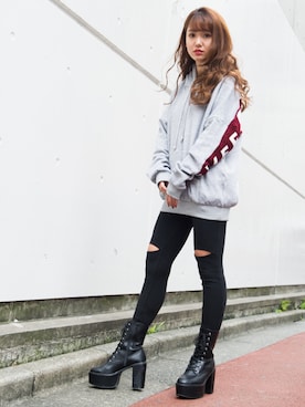 「GGD（ジージーディー）のアイテム」を使った、ROGER AND RAW STAFFさん（レディース・160cm）の秋コーディネート