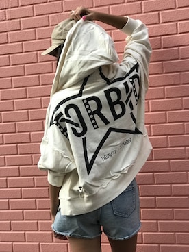 「GGD（ジージーディー）のアイテム」を使った、ROGER AND RAW STAFFさん（レディース・160cm）の春コーディネート