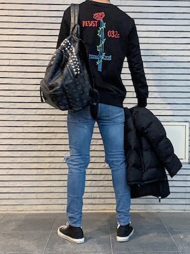 「032c（ゼロスリーツーシー）のアイテム（トップス）」を使った、レ オ ンさん（メンズ・178cm）の冬コーディネート