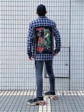 「032c（ゼロスリーツーシー）のアイテム（トップス）」を使った、レ オ ンさん（メンズ・178cm）の冬コーディネート