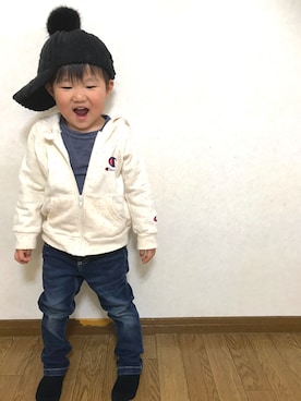 「チャンピオン パーカー」｜「アイテム（帽子）」を使った、Yuü&Honöさん（キッズ・90cm）の冬コーディネート