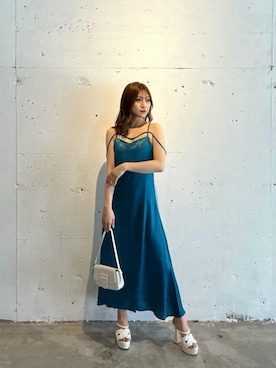 「ぶるー」｜nanaさん（レディース・162cm）の春コーディネート