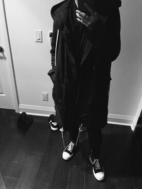「DRKSHDW by RICK OWENS（ダークシャドウ バイ リックオウエンス）のアイテム（ピーコート）」を使った、Keredさん（メンズ・183cm）の春コーディネート