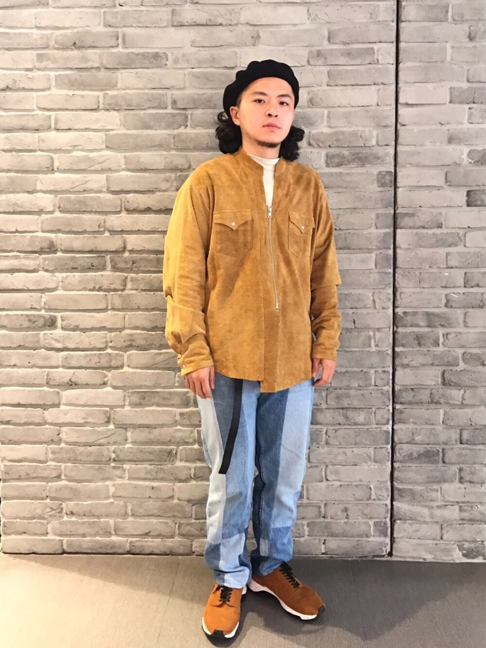 「ootd、UNUSED、mythography、lesstaiwan、larose」｜「UNUSEDのアイテム（シャツ/ブラウス、ブラウン系）」を使った、SyueChenさん（メンズ・167cm）の秋コーディネートの1枚目の写真