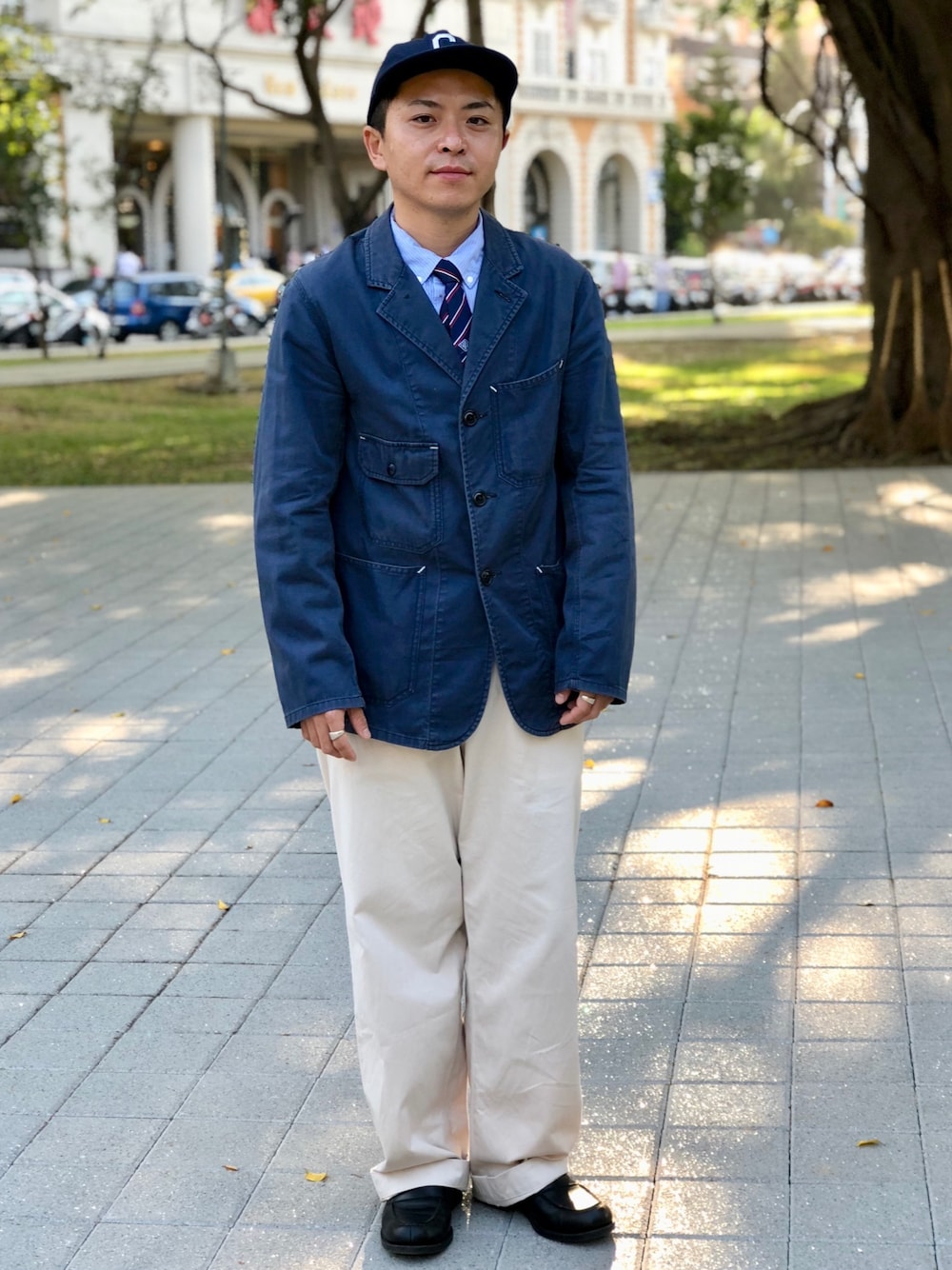 「COVERNAT、ENGINEERED GARMENTS、YAECA、Hender Scheme、ootd、ootdtw」｜「YAECAのアイテム（チノパンツ、ホワイト系）」を使った、SyueChenさん（メンズ・167cm）の秋コーディネートの1枚目の写真