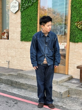 「clarks」｜「アイテム（デニムジャケット）」を使った、SyueChenさん（メンズ・167cm）の冬コーディネート