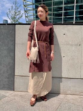 「MASTER&Co（マスターアンドコー）のアイテム（ショルダーバッグ）」を使った、山田　オデット エ オディール スタッフさん（レディース・155cm）の春コーディネート