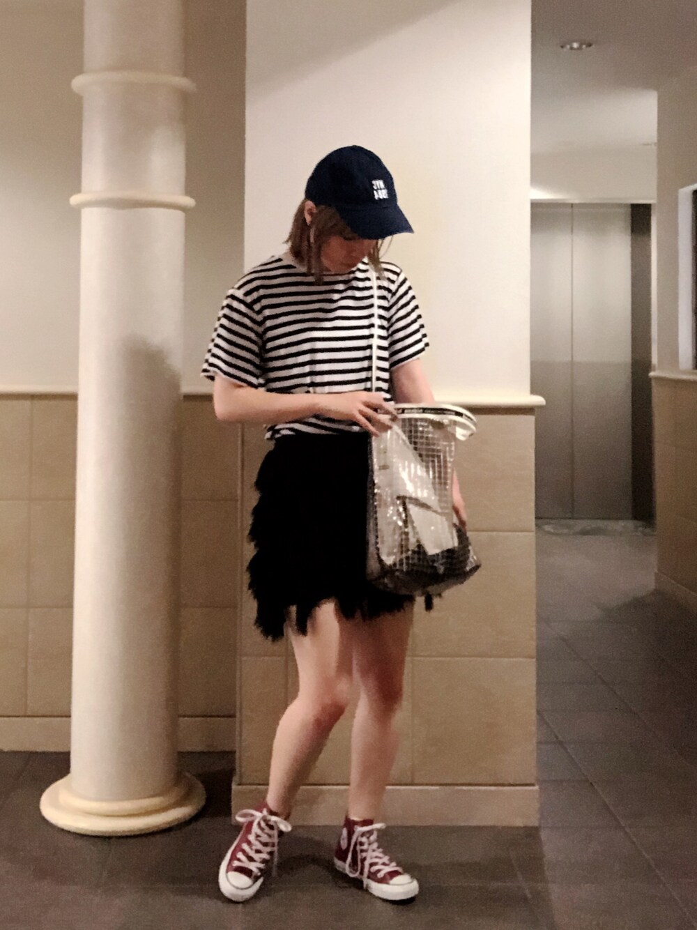 「summer、夏コーデ、スカート、黒、おしゃれさんと繋がりたい、ootd、スニーカー、カジュアル、大人カジュアル、コンバース」｜「Narcissusの【STIN #ME】ふわふわスカート（スカート、ブラック系）」を使った、hiyoyuさん（レディース・164cm）の夏コーディネートの1枚目の写真