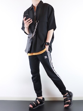 「BASQUE magenta（バスクマゼンタ）のアイテム（Tシャツ/カットソー）」を使った、ぴたんさん（メンズ・173cm）の春コーディネート