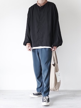 HARE 黒と金の装飾的模様バルーンスリーブトレーナー