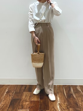 「ダンガリーシャツ」｜「アイテム（アクセサリー）」を使った、田原美波さん（レディース・158cm）の春コーディネート