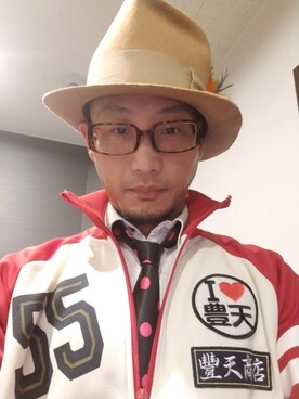 「アイテム（ジャージ）」を使った、かもさんさん（メンズ・171cm・40代）の秋コーディネート