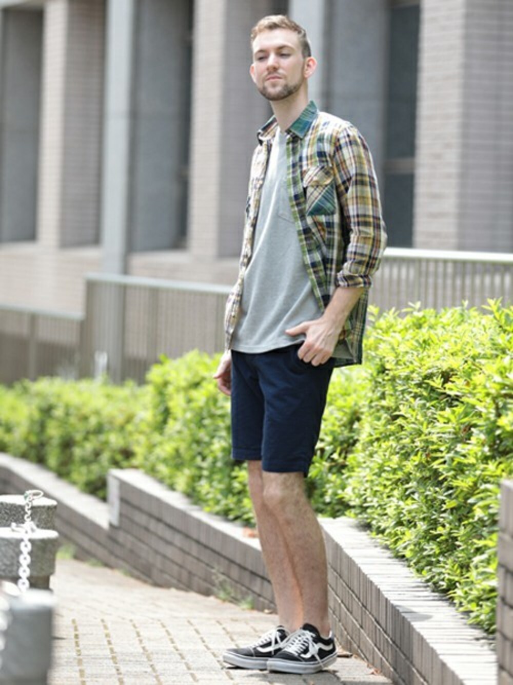 「Denime、バンズ、リネンシャツ、シアサッカー、カノコ、JEMORGAN」｜「Denimeの【HOUSE OF BLUES/ハウスオブブルース】シアサッカーショーツ（その他パンツ、ブルー系）」を使った、DenimeWebStoreさん（メンズ・184cm）の夏コーディネートの1枚目の写真