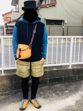 「BLUE BLUE（ブルーブルー）のアイテム（パーカー）」を使った、JIRO/JIROさん（メンズ・175cm）の冬コーディネート