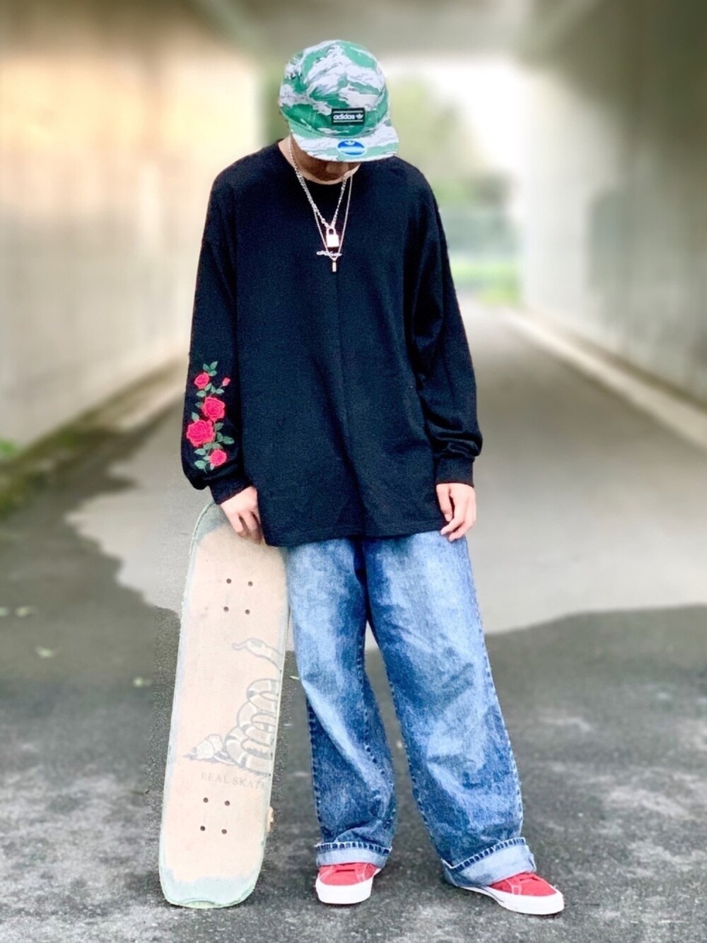 「スケボースタイル、スケボー、ストリート、adrer、キャップ、ワンスター、コンバース、カモフラ」｜「adidasのアイテム（キャップ、その他）」を使った、𝕐𝕦𝕦𝕜𝕚.🥀さん（メンズ・172cm）の秋コーディネートの1枚目の写真
