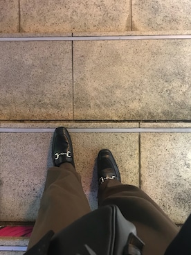 「select MOCA（セレクトモカ）の柔らかく履きやすいフェイクレザーゴールドビット付きローファー（ローファー）」を使った、ミヅキさん（レディース・163cm）の冬コーディネート