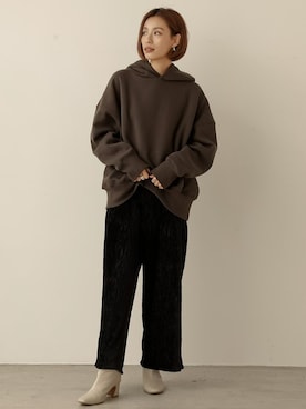 「リエディ」｜「アイテム（パーカー）」を使った、reedit_officialさん（レディース・162cm）の秋コーディネート
