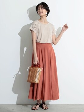 「アイテム（スカート、オレンジ系）」を使った、reedit_officialさん（レディース・162cm）の夏コーディネート